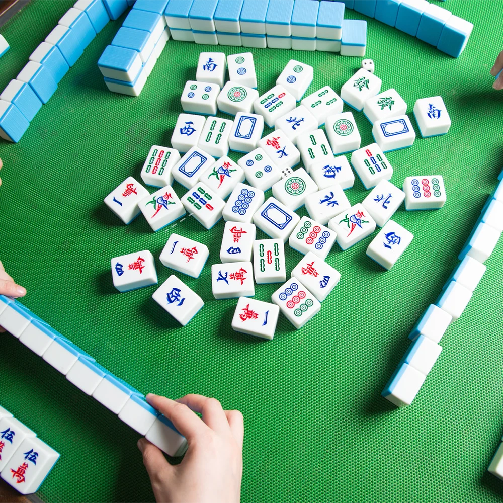 Mahjong-peli.
