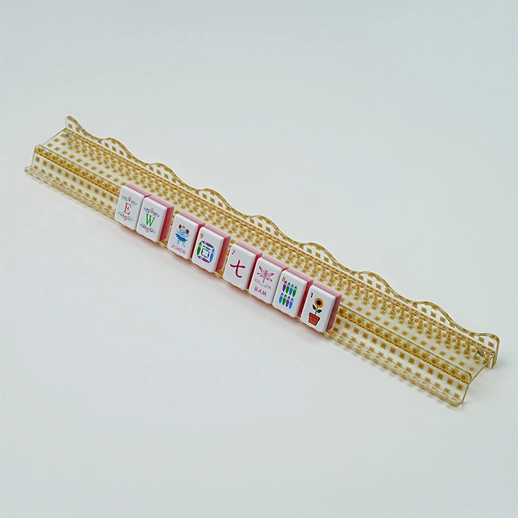 Ristikkokuvioiset akryyliset magneettiset Mahjong-telineet aaltoilevilla reunoilla